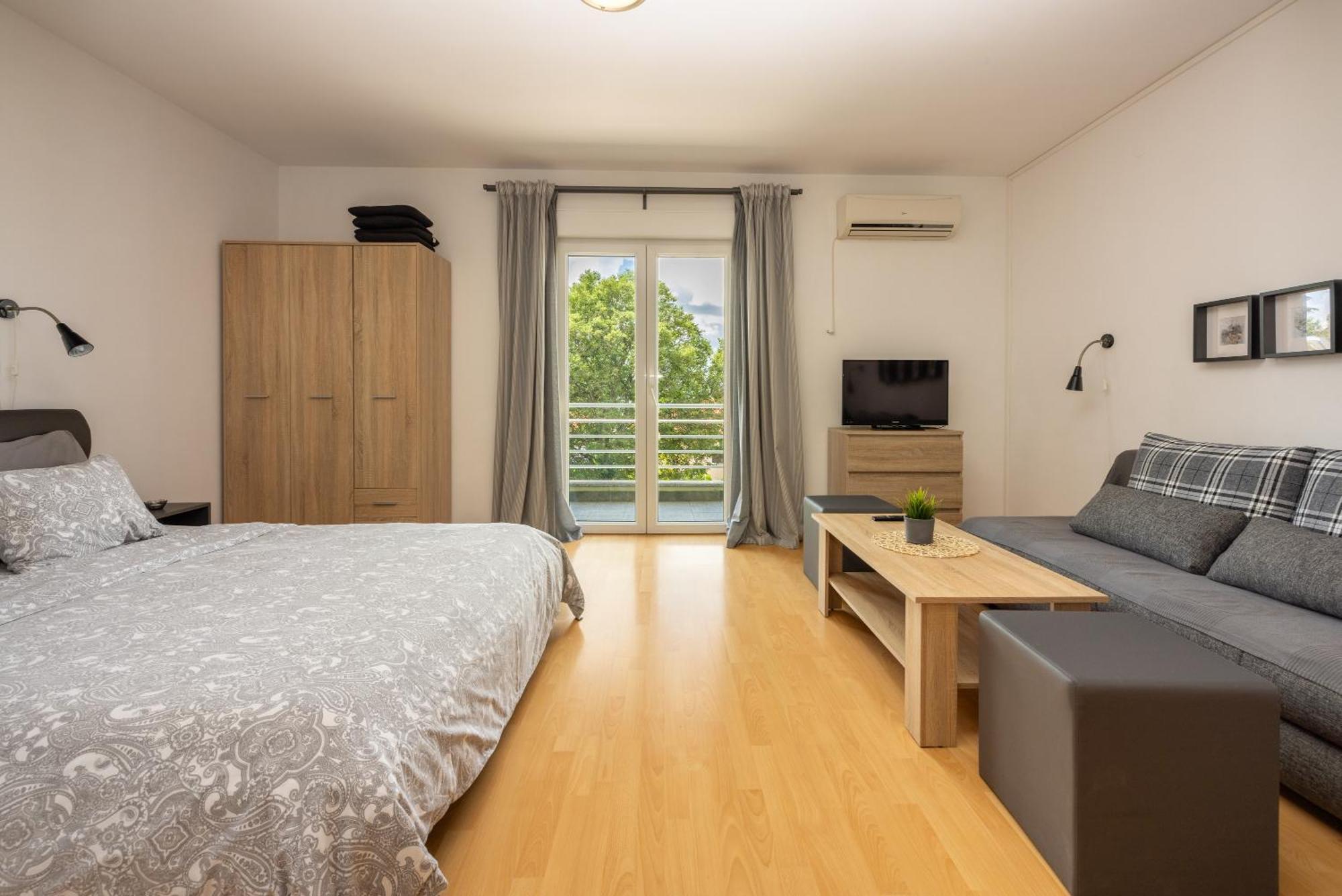 Apartments Claudia Crikvenica Esterno foto