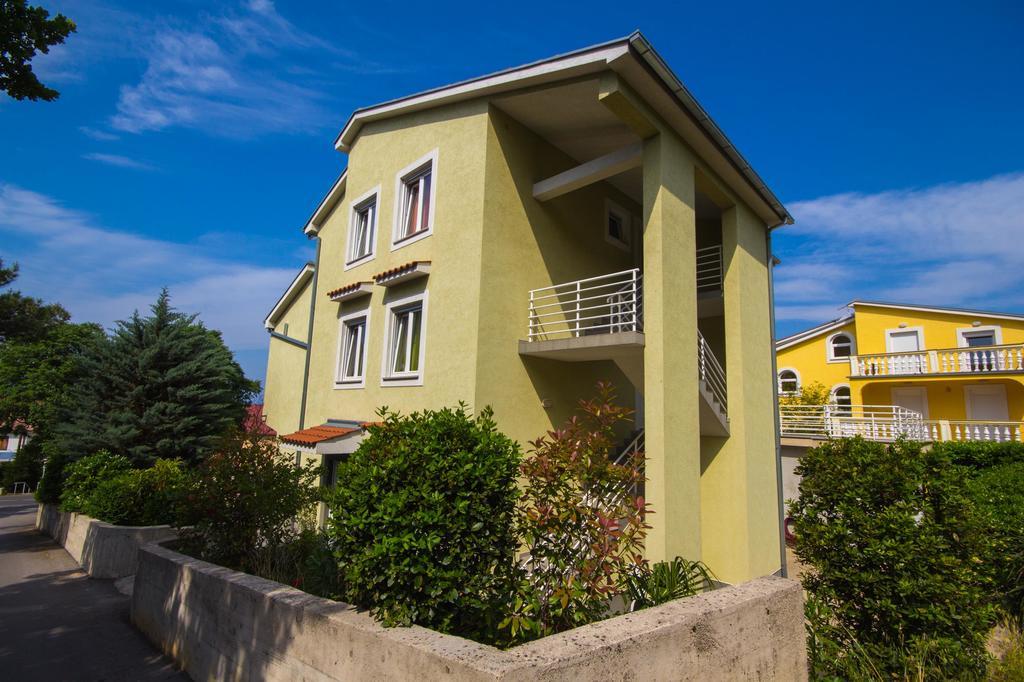 Apartments Claudia Crikvenica Esterno foto