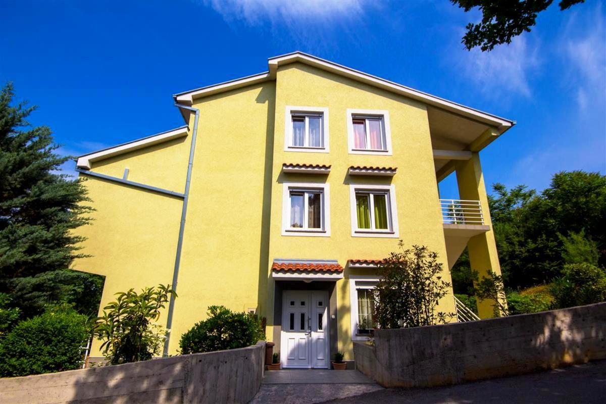 Apartments Claudia Crikvenica Esterno foto